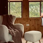 شقة Shkalla *