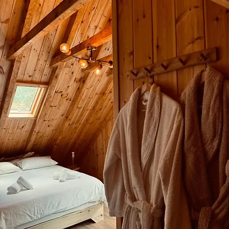 Apartament Shkalla Theth